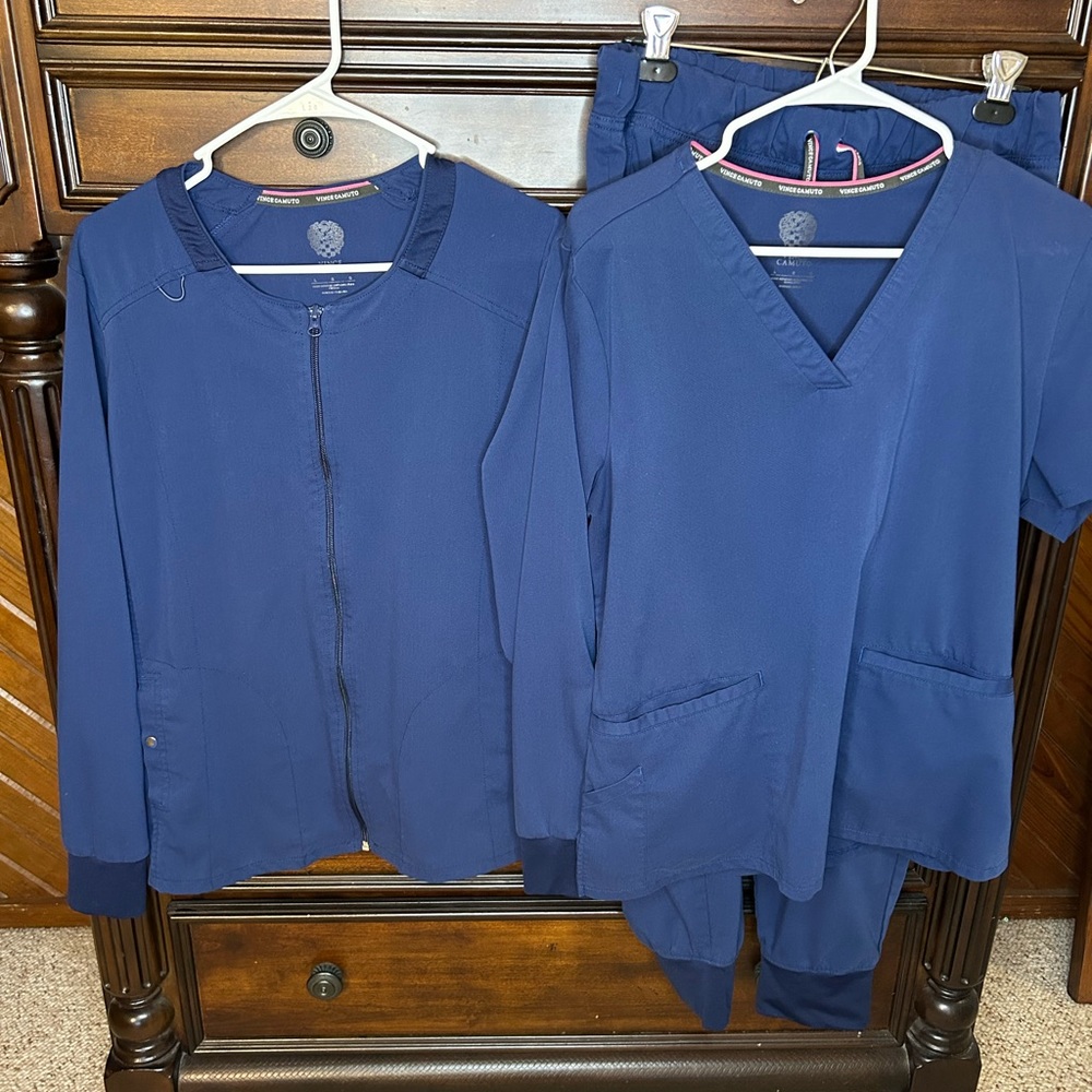 Vince Camuto Scrub Set